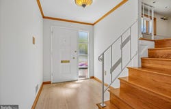 2 LORRE CT, ROCKVILLE, MD 20852