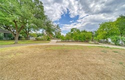918 E Main Street, Madisonville, TX 77864