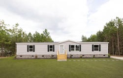 1006 Universal Circle, Saint Stephen, SC 29479