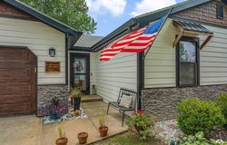 200 Sharon Drive, Lawrence, KS 66049