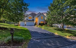 136 Stevenson Road, Waverly Twp, PA 18411