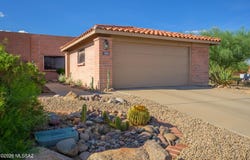 1604 W Calle Zuniga, Green Valley, AZ 85622