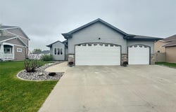 4742 44th Street S, Fargo, ND 58104
