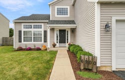 6900 Twin Falls Drive, Plainfield, IL 60586