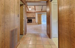 808 Herder Ave, Schulenburg, TX 78956