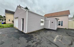 920 Dewey Ave, New Castle, PA 16101