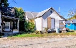 215 S Macedonia Avenue, Muncie, IN 47305