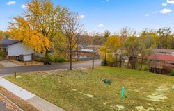 301 PARKWAY Lane, Pekin, IL 61554