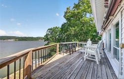 2437 Mohawk Lane, Osage Beach, MO 65065