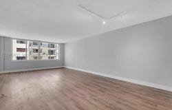 5401 Collins Ave, Miami Beach, FL 33140