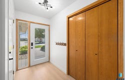 1909 S Sertoma Ave, Sioux Falls, SD 57106