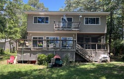 270 River Road Circle, Saluda, VA 23149