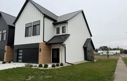 3 E Duke St., Vermillion, SD 57069