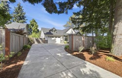 2595 CRESCENT Ave, Eugene, OR 97408