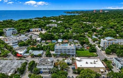3250 Grand Ave, Miami, FL 33133