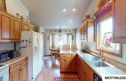 20 E Venetian Dr, CLEAR LAKE, IA 50428