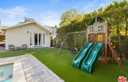 12419 Sarah St, Studio City, CA 91604