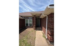 906 busby, Cedar Hill, TX 75104