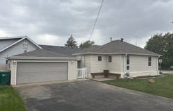 527 E 17th Street, Lockport, IL 60441
