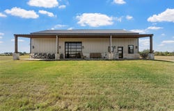684 County Road 473, Lott, TX 76656