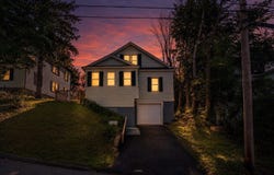 53 Peabody St, Gardner, MA 01440