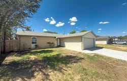 1439 N Dogwood Ln, Pampa, TX 79065