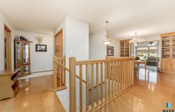 412 E Meadowlark Cir, Brandon, SD 57005
