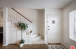 14332 Dickens St, Sherman Oaks, CA 91423