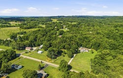 824 Midway Rd, Strawberry Plains, TN 37871