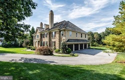 132 WAVERLY Circle, PHOENIXVILLE, PA 19460