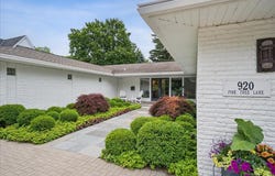 920 Pine Tree Lane, Winnetka, IL 60093