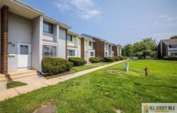 10 Quincy Circle, South Brunswick, NJ 08810