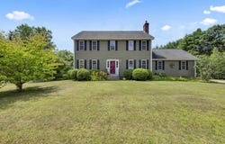 1 Deer Run Rd, Spencer, MA 01562