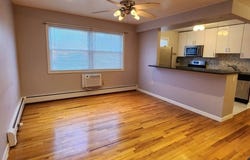 32 Knox Ter, Wayne Twp., NJ 07470-2327