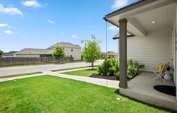106 Doc Johns Dr, Hutto, TX 78634