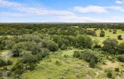 8413 Mach Rd, La Grange, TX 78945