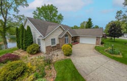 53337 E Cobus Drive, Elkhart, IN 46514-9282