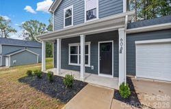 608 W Lewis Street, Dallas, NC 28034