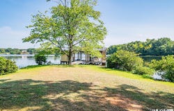 330 Lynch Point Rd., Macon, NC 27551