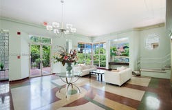 1051 Meridian Ave, Miami Beach, FL 33139