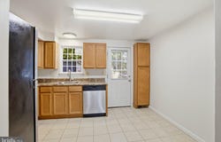18 DORRELL, STERLING, VA 20165