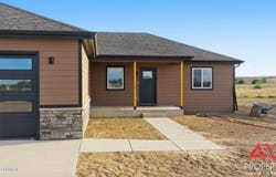 170 Royal Cir, Gillette, WY 82718