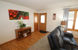1011 17th St, Milford, IA 51351