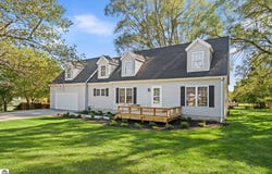 204 E Forest Home Avenue, Bellaire, MI 49615
