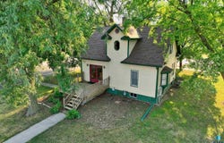 1120 S Duff St, Mitchell, SD 57301
