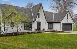 12815 Pembroke Circle, Leawood, KS 66209