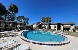 647 MIDWAY Drive, OCALA, FL 34472
