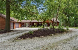 3404 S RANGELINE Road, Columbia, MO 65201