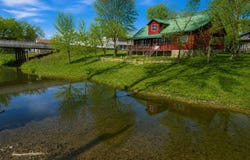 305 Thomas Street, Birch Tree, MO 65438