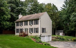 4 Lemon Tree Road, Raymond, NH 03077